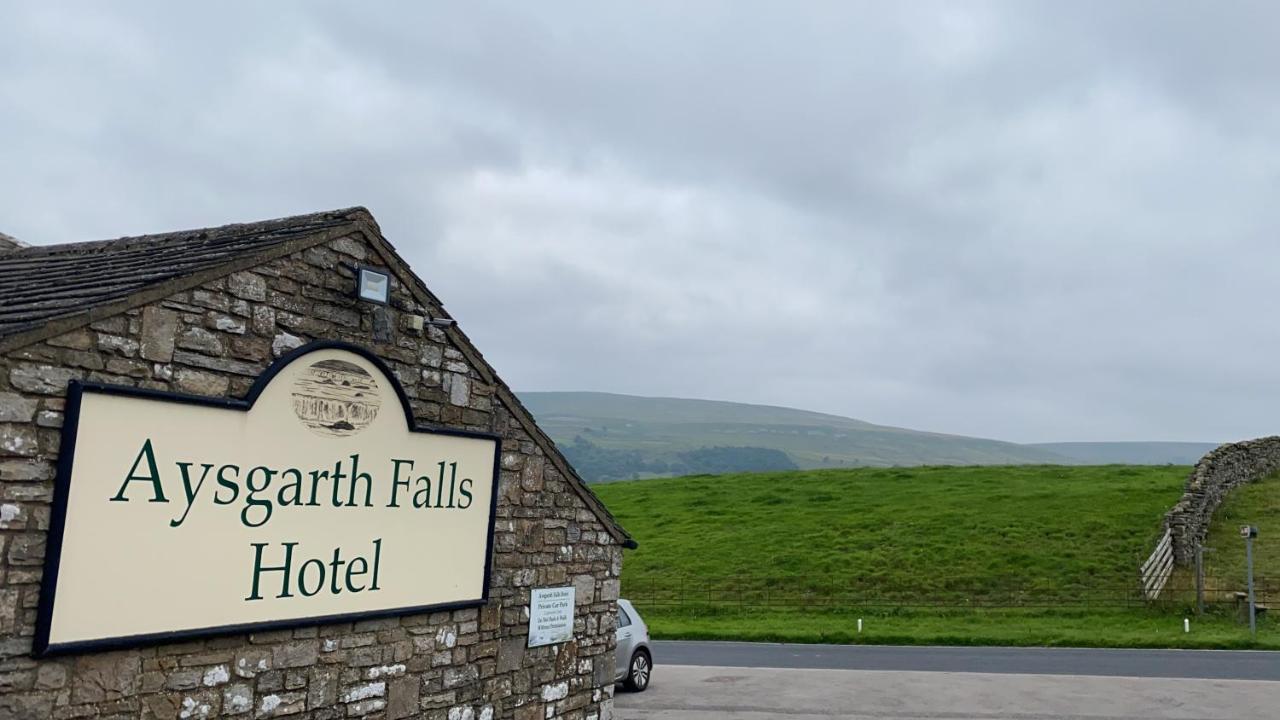 Falls & Restaurant 4*