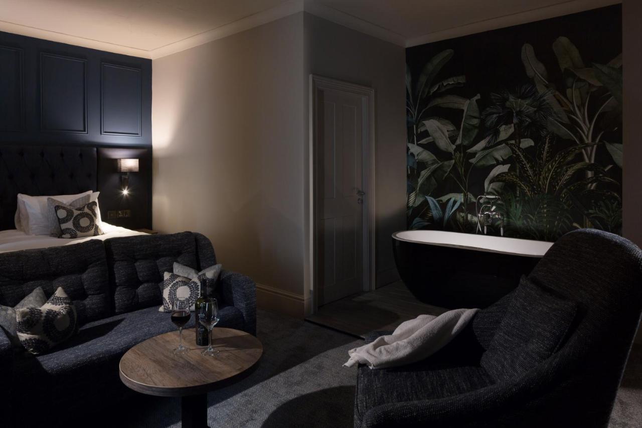 Falls & Restaurant Hotel 4*